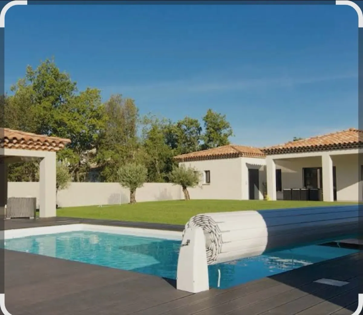 Volet roulant automatique de piscine